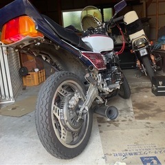 HONDA CBX400Fの画像