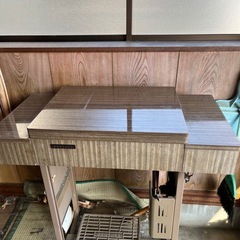 アンティークミシン　ブラザーの画像
