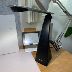 パナソニック★デスクライトLEDの画像