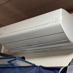 Panasonic エアコン18畳用 CS220DFLW 