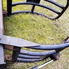 ベールクランプ　フォークリフト　荷物梱包等