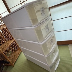 衣装ケース　5個