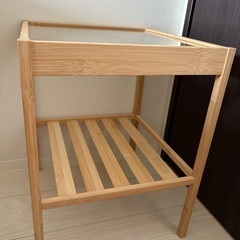 サイドテーブル
