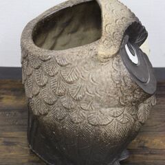 【ヤ取終了9/18】≪ZR452ジ≫ 傘立て フクロウ 信楽焼 ふくろう/梟/動物/鳥/猛禽類 縁起物/風水/商売繁盛/不苦労 インテリア小物 オブジェの画像