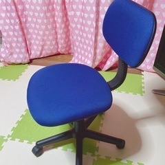 オフィス　チェアの画像