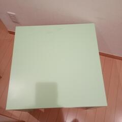 IKEA　机の画像