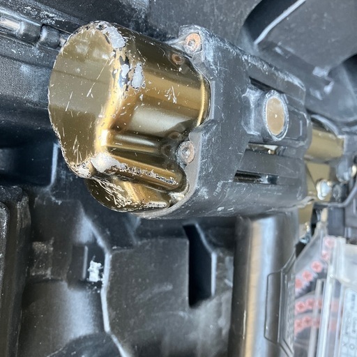 Hikoki ハイコーキ WF4HS 高圧釘打ち機
ビス打ち機 