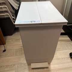 【商談中】コーナンのゴミ箱