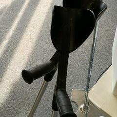 0501-268 松葉杖の画像