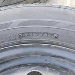 トヨタポルテ純正１７５／６５R１５の画像