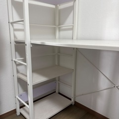 テーブル　棚付きの画像