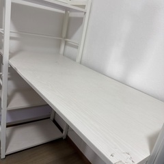 テーブル　棚付きの画像