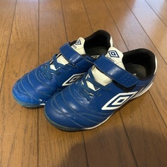 サッカーシューズ22センチ