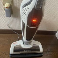 エレクトロラックス　コ－ドレス掃除機　難あり