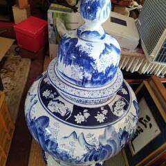 伊万里陶器飾り壷？の画像