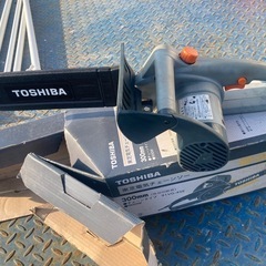 TOSHIBA電気チェーンソーの画像