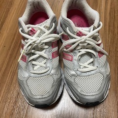 adidas レディース　ランニング・ジョギング・ウォーキングシ...