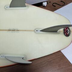 HIC サーフボード J2K5 5’11” 浮力 美品 　の画像