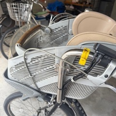 電動自転車 チャイルドシート付き 充電器付きの画像