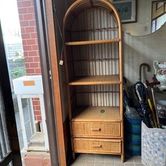 籐の飾り棚