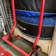 タイヤ置く台、キャリー　中古の画像