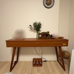 ピアノとヘッドフォン