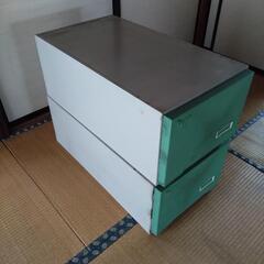現在交渉中です。収納ケース２個あげます。の画像