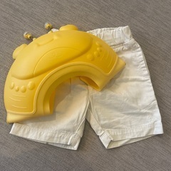 プチバトーのショートパンツとシャンプーハット