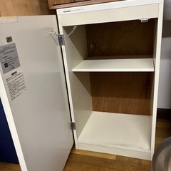 キッチン戸棚　TOSHIBA 電子レンジ置き台の画像