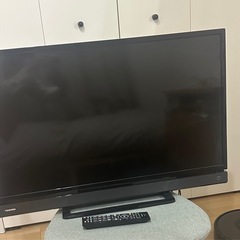 TOSHIBA 32型テレビ　2016年製