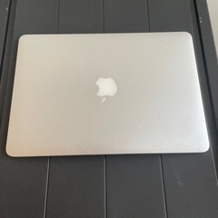 取引決定しました。【中古品】　MacBook Pro 充電器付き