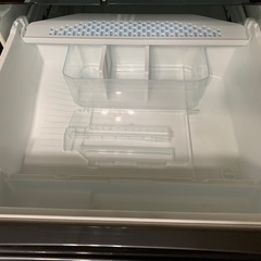 冷蔵庫　551Lの画像