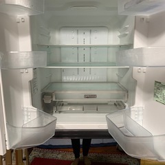 冷蔵庫　551Lの画像