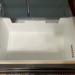 冷蔵庫　551Lの画像