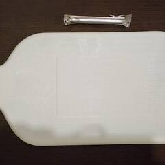 【新品・人気カラー】おしゃれな白色 水枕／氷枕