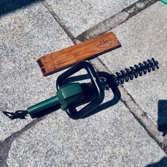 ヘッジトリマー　バリカン　電動工具　枝切り　ハサミ　切断　カッター　