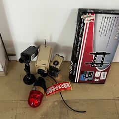 中古 防犯カメラ（通電未確認・現状渡し）／店舗改装・新築建て替えに伴い、装飾品・備品・家具を譲渡いたしますの画像