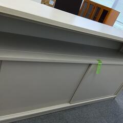 ★破棄期限近づき・大幅値下げ★【カウンター収納棚】コクヨ KOKUYO C0H-LM8F1 スチール製 幅1800 奥行460 高さ960 受付台 書類収納 オフィスラック ホワイト JOIFA606 品川 東五反田の画像