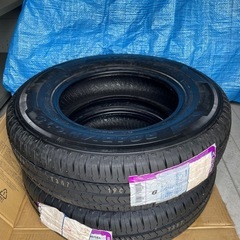⭐️新品・未使用⭐️シール付⭐️夏用タイヤ2本🟪195/80R15🟪NEXEN ROADIEN CT8🟪製造年2024年33週🟪屋根付き壁付き倉庫でシートをかけて厳重に保管🟪タイヤ値上がりの今、大変お買い得ですよ‼️ の画像
