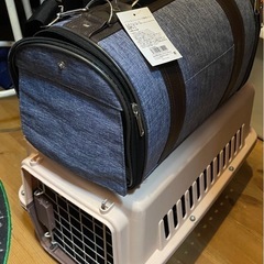 ペット　キャリーバック　Sサイズ　小型犬用　２つで

