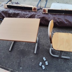 GWセール【高さ調節可】【コクヨ】机と椅子セット　学校　つくえ　...