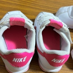 NIKE スニーカーの画像