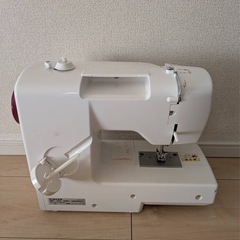 ジャンク品　ミシン
の画像