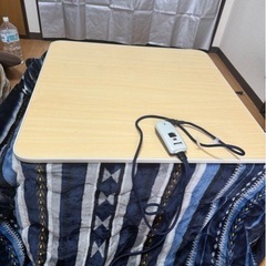 Kotatsu + Chair 
