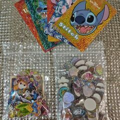 🌼🌼🌼コムサ👕購入の方①個につき①点サービス🌼メモ帳やシール他まとめて➕️画板あり(撮り忘れ)の画像