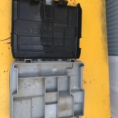 マキタ　インパクトドライバー用箱の画像