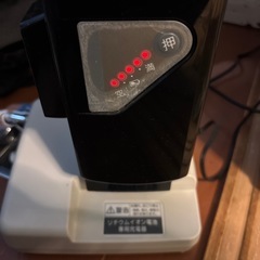パナソニック　リチウムイオンバッテリー　充電器