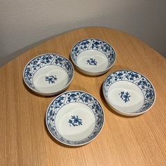 たち吉　青い花柄 陶器ボウル 4枚セットの画像