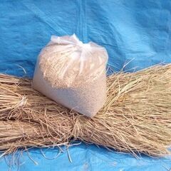 天日干し稲わら12束ともみ殻30L⑥