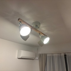 照明　スポットの画像